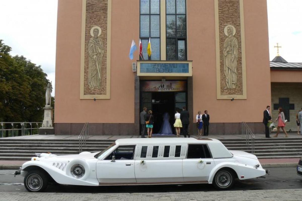 Samochody do ślubu,chrysler limo,biały excalibur,wynajem z kierowcą.