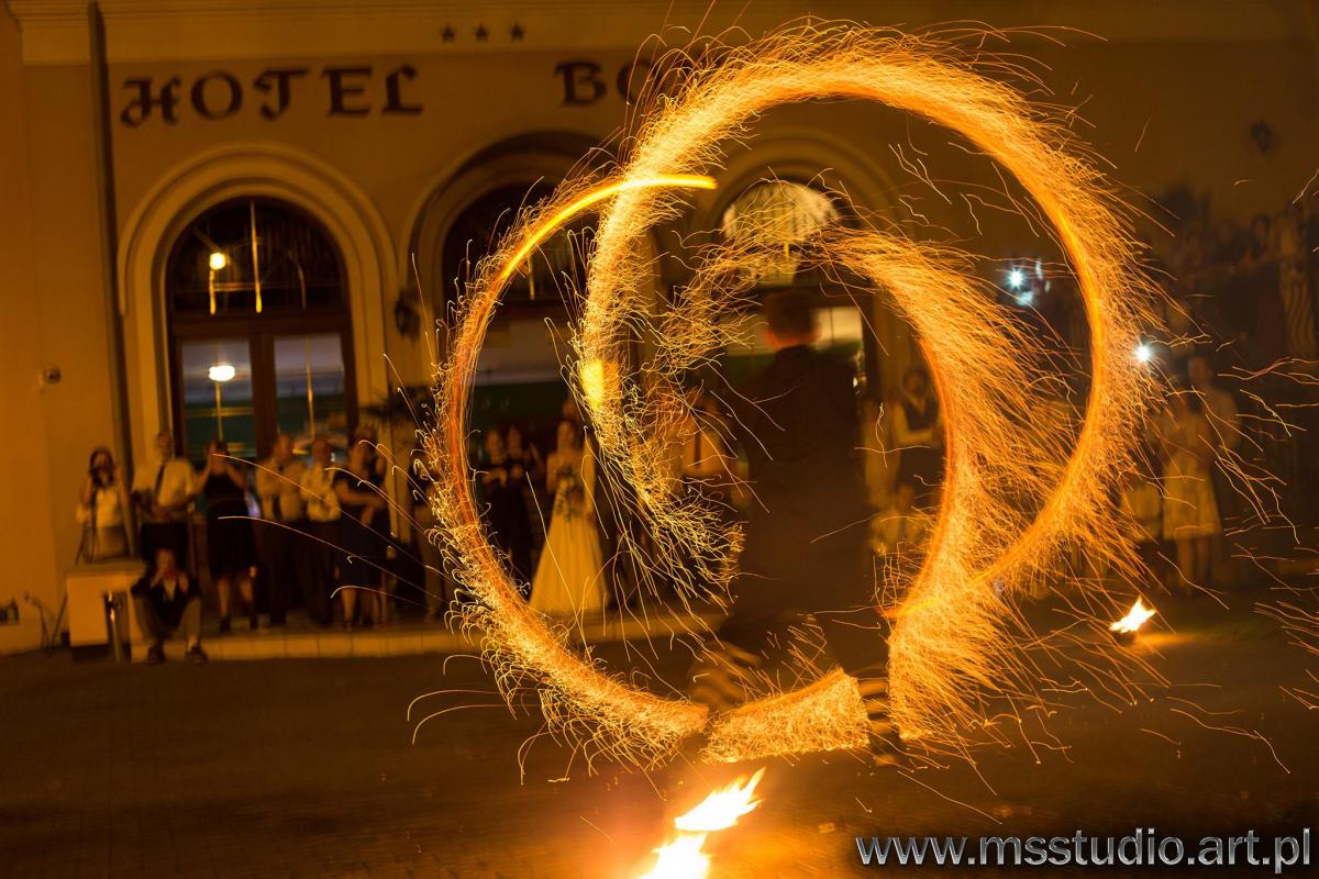 Taniec z OGNIEM | FIREshow | LIGHTshow | LEDshow | Pirotechnika| Iskry