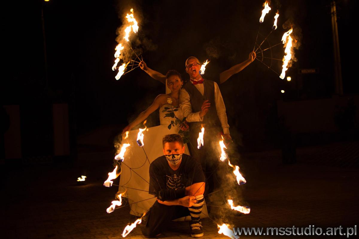 Taniec z OGNIEM | FIREshow | LIGHTshow | LEDshow | Pirotechnika| Iskry