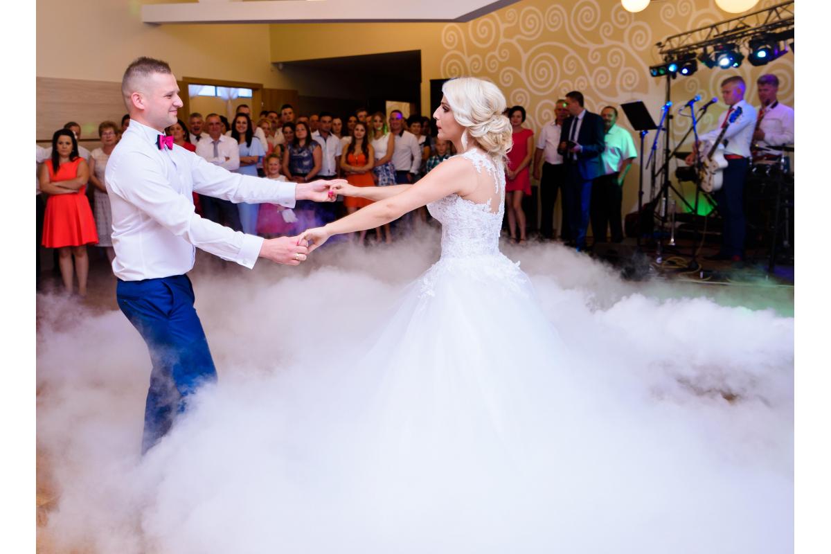 Atrakcje weselne SkyLove - ICiężki dym, napis LOVE, oświetlenie LEDI