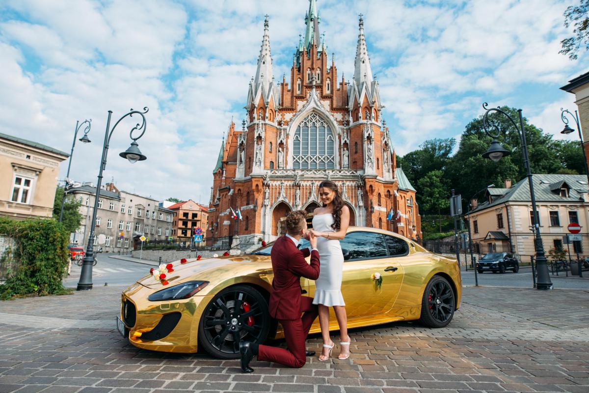 Złote Maserati GT - jedyna tak kozacka fura w mieście!