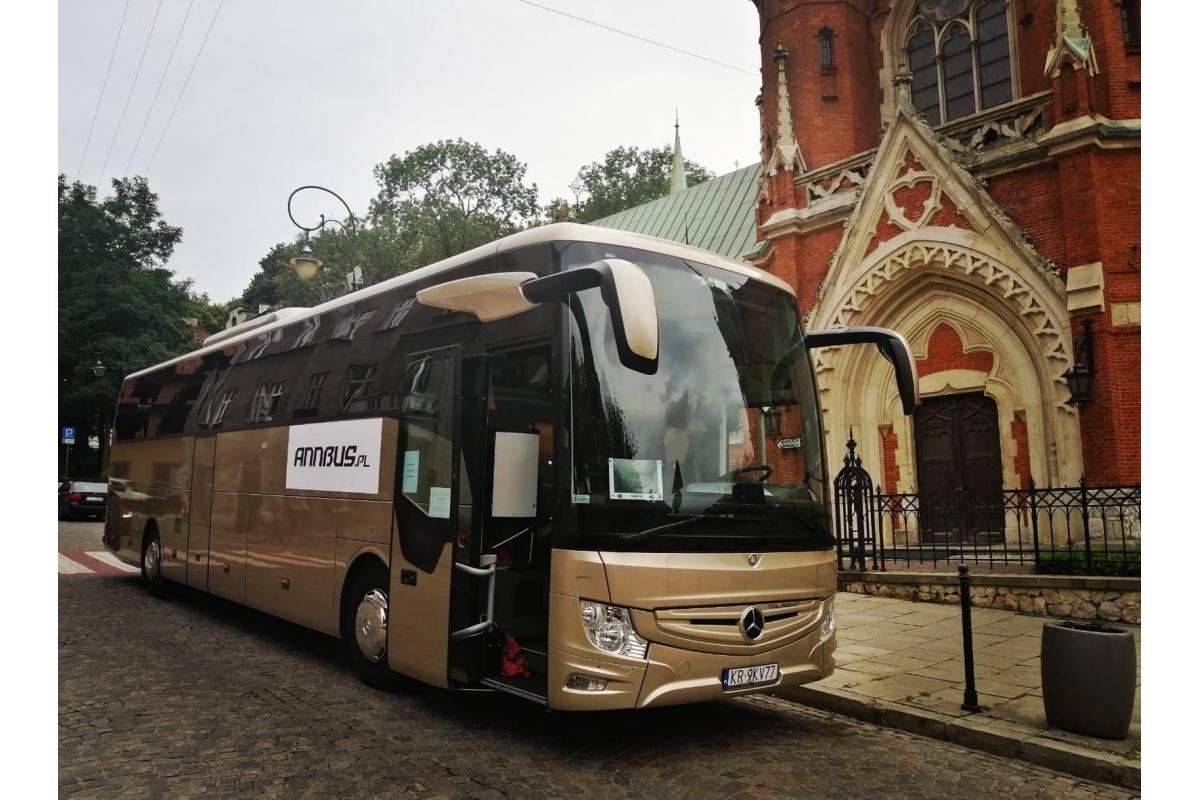 Annbus - komfortowy transport gości weselnych