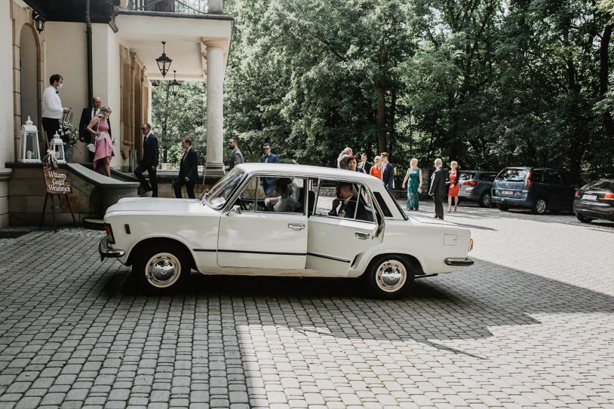 Wynajem Samochodu na Ślub - Zabytkowy Fiat 125p oraz Zielony Garbus!