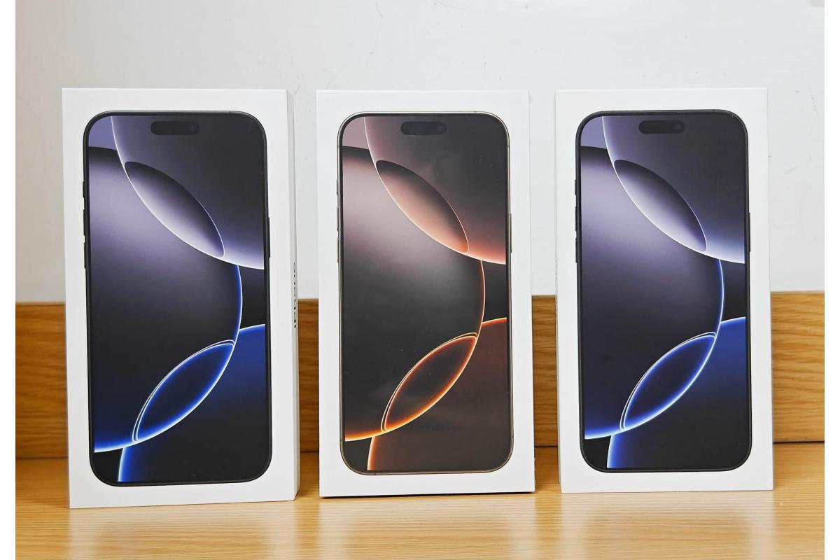 Items F/s Brand-New: iPhone 15 Pro, 16 Pro 256/512GB/1TB Max, Sony PS 5 1TB