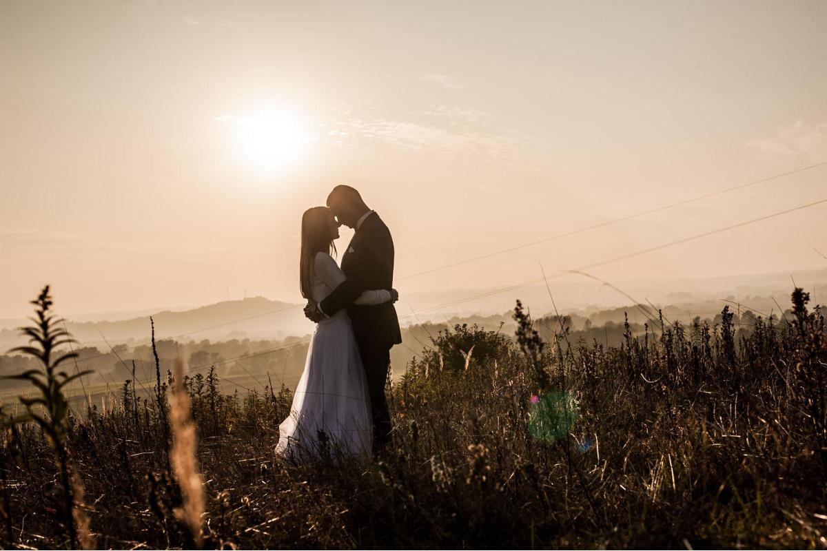 Fotografia ślubna Podkarpacie – naturalne, pełne emocji kadry