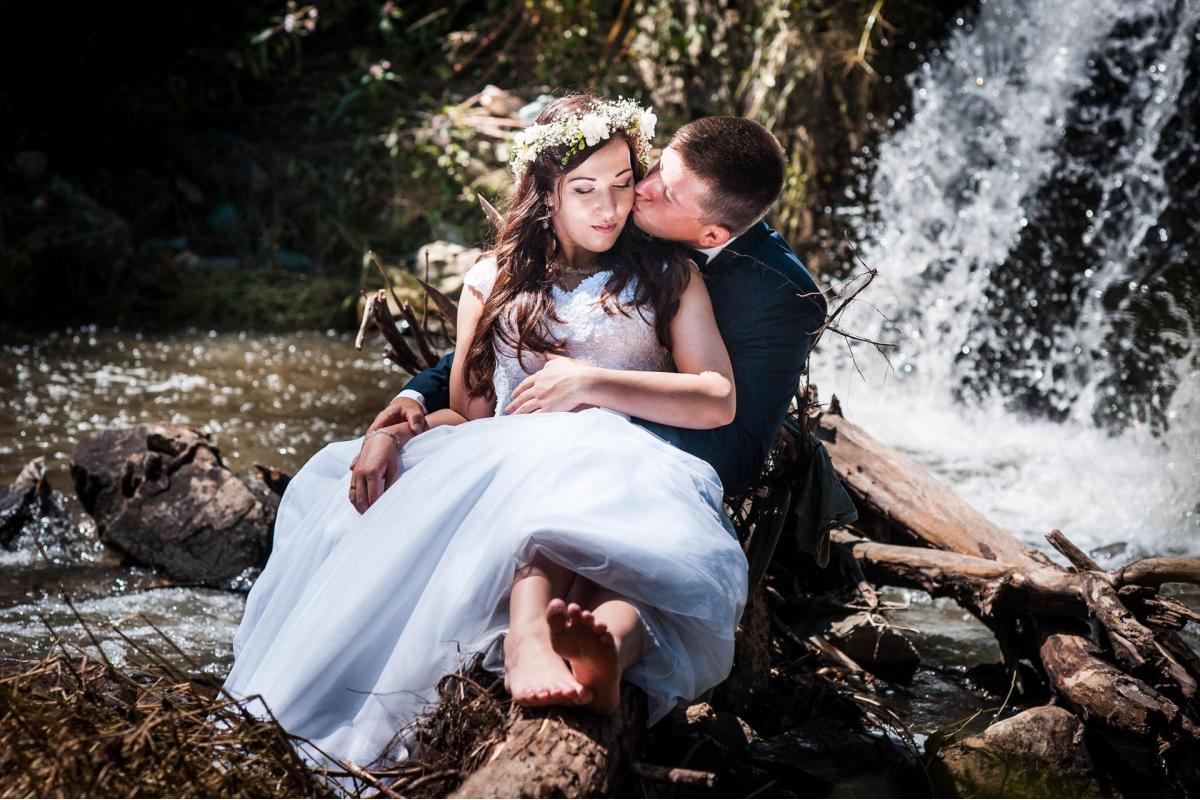 Fotografia ślubna Podkarpacie – naturalne, pełne emocji kadry