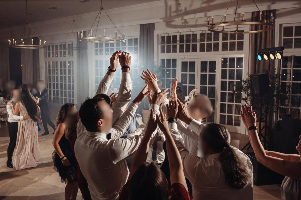 Sebastian Smoleń Music | DJ | Konferansjer | Muzyka na żywo