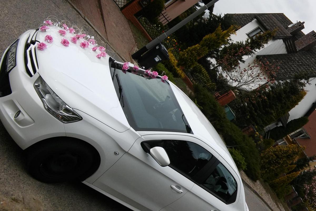 auto do ślubu